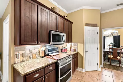 Kitchen - 496 Rustling Pines Blvd, Midway, FL 32343 photo 2 of 5