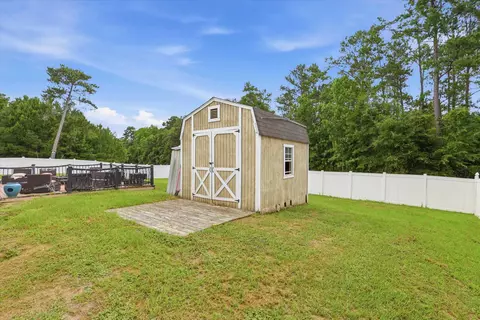 Exterior - 496 Rustling Pines Blvd, Midway, FL 32343 photo 7 of 8