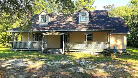 137 Adams Way, Defuniak Springs, FL 32435