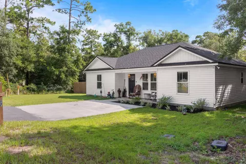 17 Duane Dr, Crawfordville, FL 32327