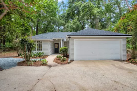1638 Folkstone Rd, Tallahassee, FL 32312
