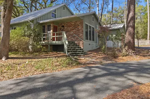 407 Nottingham Ct, Tallahassee, FL 32312
