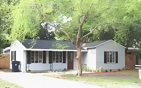 307 E Althea Ave, Tampa, FL 33612