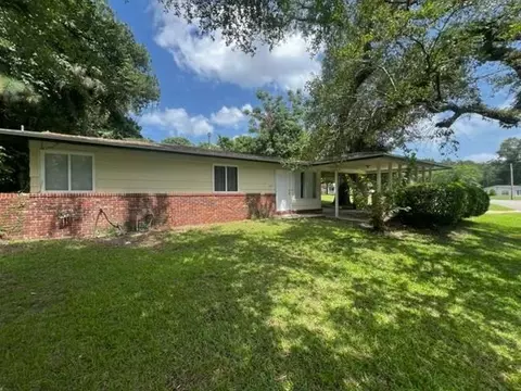 3221 Beacon St, Tallahassee, FL 32305