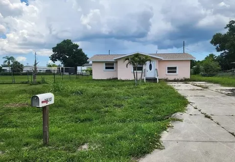 2935 Winona Dr, North Fort Myers, FL 33917