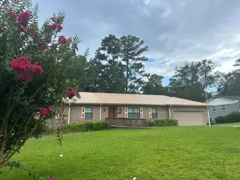 1030 Morgan Ave, Chattahoochee, FL 32324