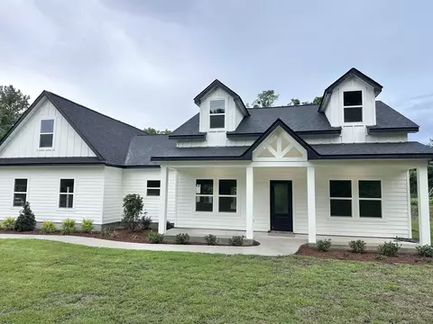 14594 Mahan Dr, Tallahassee, FL 32309