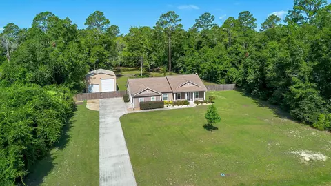 90 Lumberjack Trl, Crawfordville, FL 32327