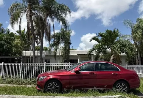 660 E 10th Pl, Hialeah, FL 33010 photo 3