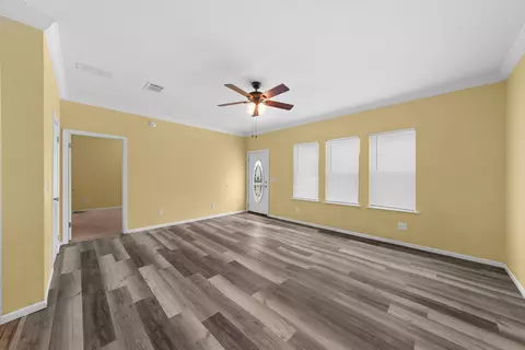 Living - 21028 Beach Rd, Perry, FL 32348 photo 4 of 5