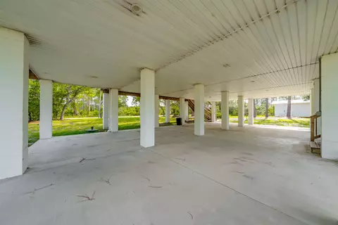 Exterior - 21028 Beach Rd, Perry, FL 32348 photo 6 of 7