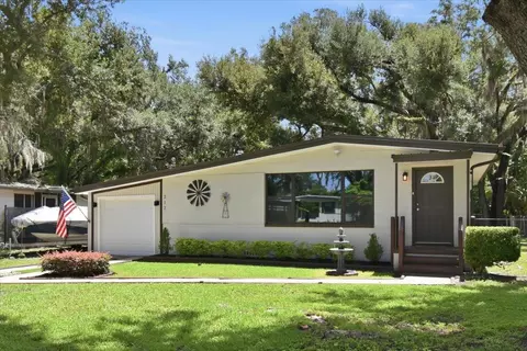 Exterior - 212 Cypress Rd, Perry, FL 32348 photo 5 of 11