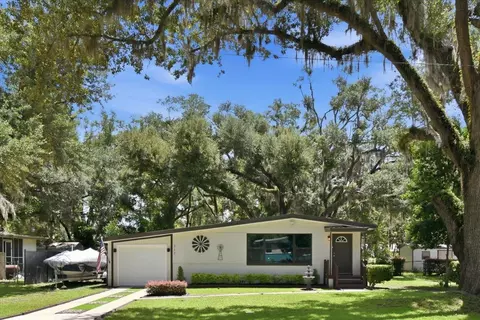 Exterior - 212 Cypress Rd, Perry, FL 32348 photo 4 of 11