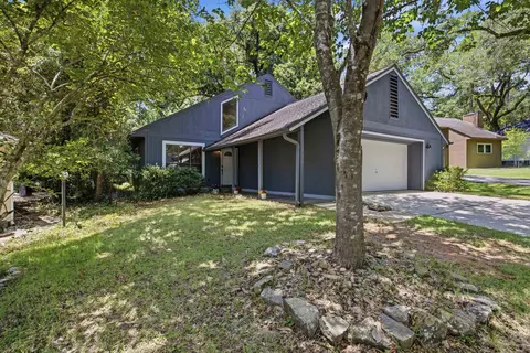 4426 Bayshore Cir, Tallahassee, FL 32309