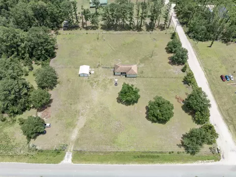 405 SE Apache Ave, Lee, FL 32059 photo 22