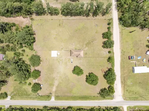 View/Area - 405 SE Apache Ave, Lee, FL 32059 photo 7 of 10