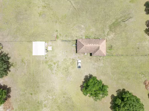 View/Area - 405 SE Apache Ave, Lee, FL 32059 photo 8 of 10
