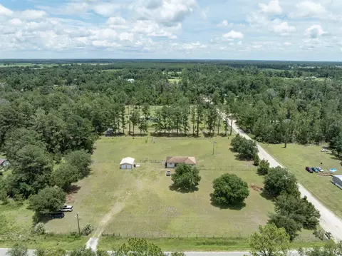 View/Area - 405 SE Apache Ave, Lee, FL 32059 photo 6 of 10