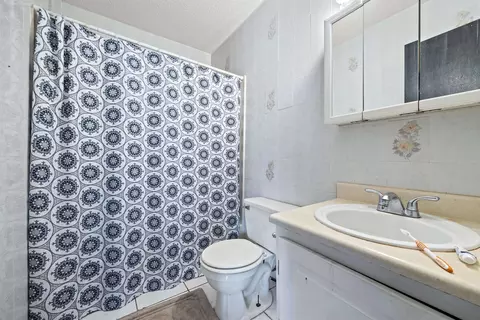 405 SE Apache Ave, Lee, FL 32059 photo 14
