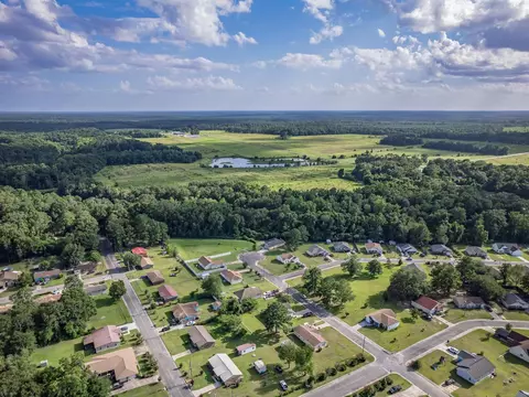 View/Area - 920 Arlington Cir, Quincy, FL 32351 photo 4 of 12