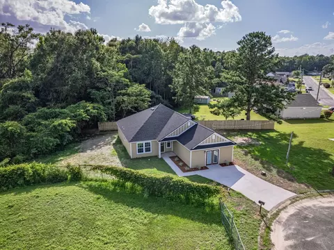 View/Area - 920 Arlington Cir, Quincy, FL 32351 photo 1 of 12