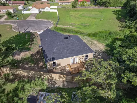 View/Area - 920 Arlington Cir, Quincy, FL 32351 photo 2 of 12