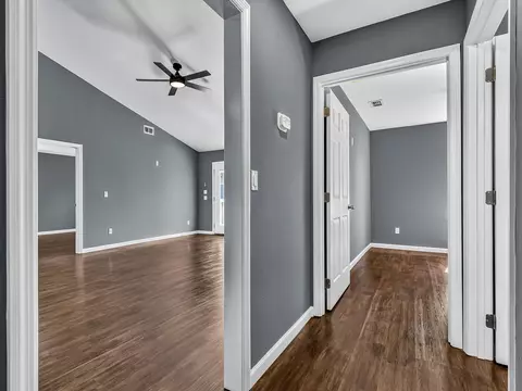 Entry Way - 920 Arlington Cir, Quincy, FL 32351 photo 2 of 2