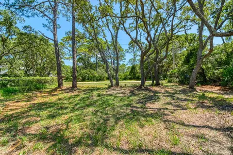 175 Harbor Cir, Alligator Point, FL 32346 photo 16