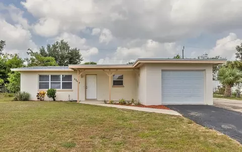 1340 Imperial Dr, Daytona Beach, FL 32117
