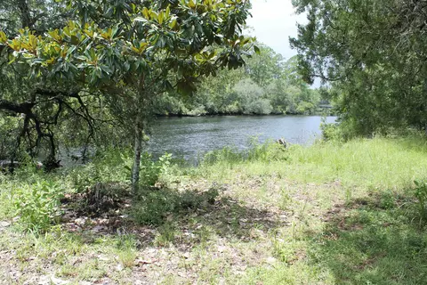 90 Mathis Rd, Sopchoppy, FL 32358