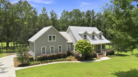 9737 Faraway Farm Rd, Tallahassee, FL 32317