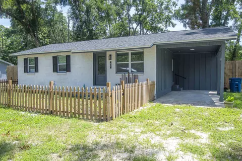 321 Trice Ln, Crawfordville, FL 32327