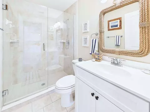 Bath - 1640 Ezell Beach Rd, Perry, FL 32348 photo 3 of 3
