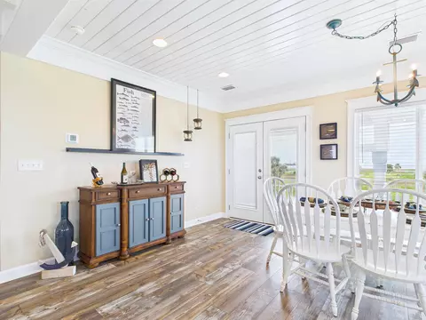 Dining - 1640 Ezell Beach Rd, Perry, FL 32348 photo 2 of 2