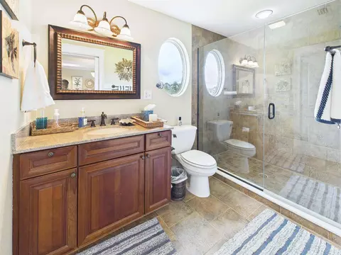 Bath - 1640 Ezell Beach Rd, Perry, FL 32348 photo 1 of 3