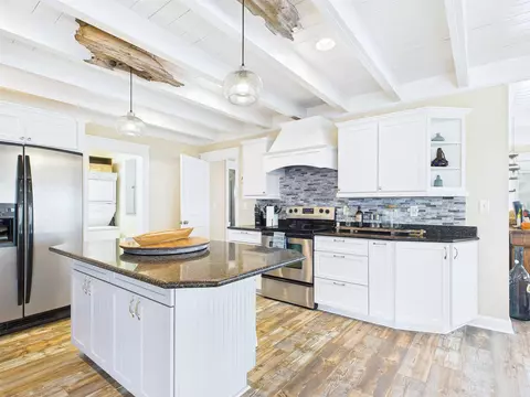Kitchen - 1640 Ezell Beach Rd, Perry, FL 32348 photo 3 of 5