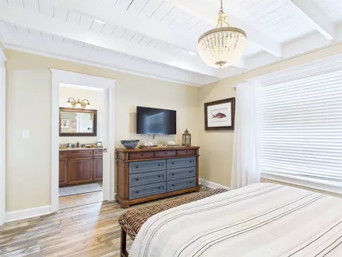 Bedroom - 1640 Ezell Beach Rd, Perry, FL 32348 photo 3 of 5