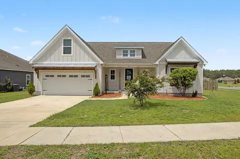 28 Stillmont Dr, Crawfordville, FL 32327