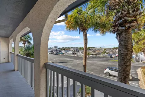 Exterior - 903 NW Avenue A, Carrabelle, FL 32322 photo 2 of 4