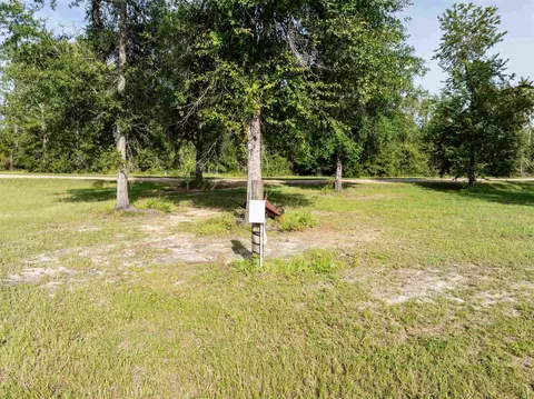 185 SE Reading Way, Lee, FL 32059 photo 12