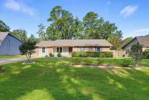 3272 Garcia Dr, Tallahassee, FL 32309