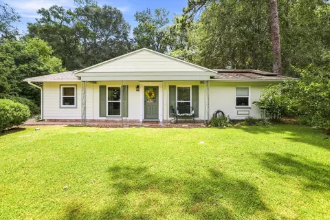 801 Chestwood Ave, Tallahassee, FL 32303