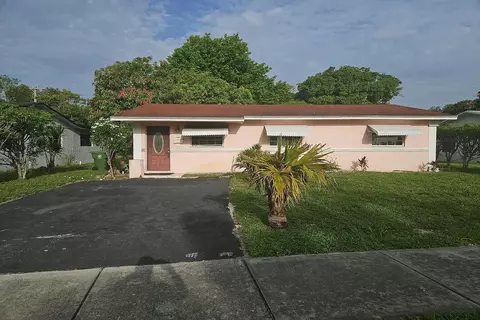 2221 NW 30th Way, Fort Lauderdale, FL 33311