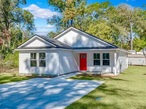 5 Winnebago St, Crawfordville, FL 32327