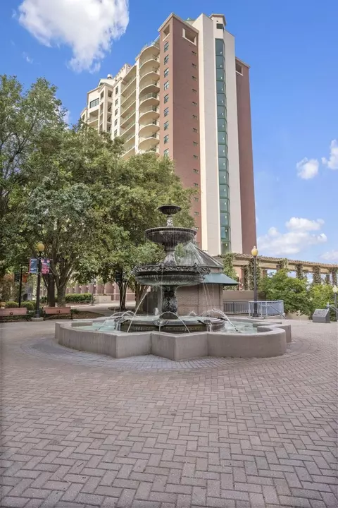 300 S Duval St #1502, Tallahassee, FL 32301