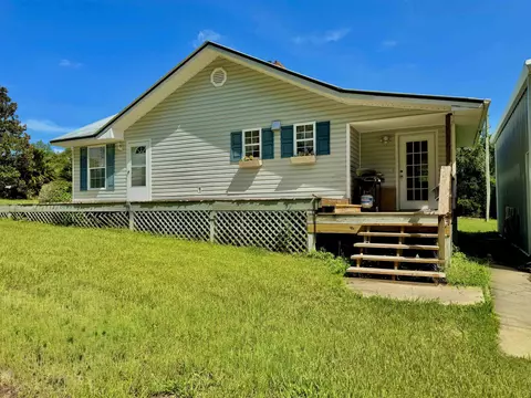 Exterior - 839 NE Post Rd, Madison, FL 32340 photo 9 of 14