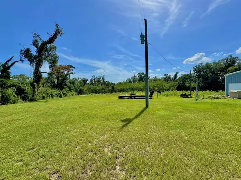 Exterior - 839 NE Post Rd, Madison, FL 32340 photo 7 of 14