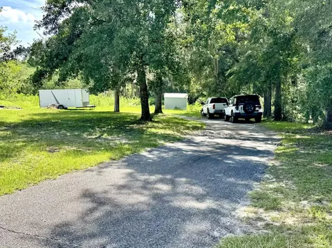 Exterior - 839 NE Post Rd, Madison, FL 32340 photo 5 of 14