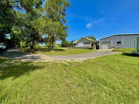 Exterior - 839 NE Post Rd, Madison, FL 32340 photo 13 of 14