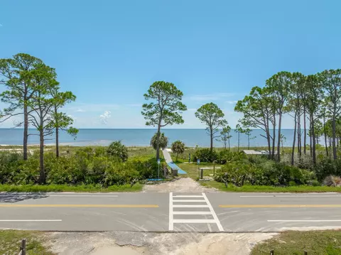95 99 Lake View Dr, Alligator Point, FL 32346 photo 5